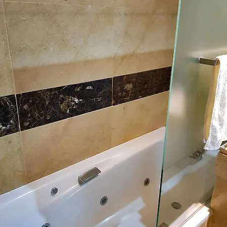 Apartamento Puerto De La Duquesa, Marina Del Castillo, Manilva, Malaga Manilva